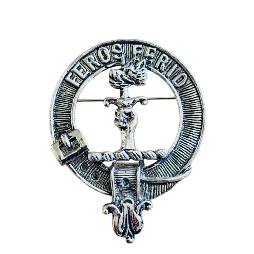 Feros Ferio Kilt Chisholm Clan Crest Badge Pin VTG Silver Pewter Scotland Signed